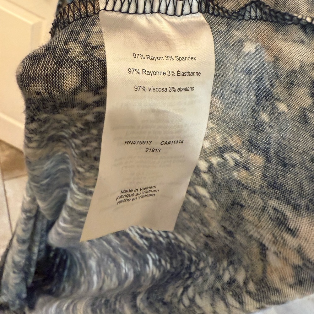Jessica Simpson Snake Maternity Dress - Picture 8 of 9